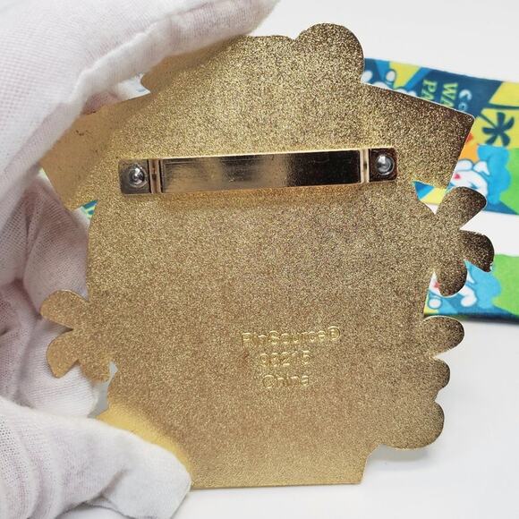 Disney Parks Disneyland Walk in the Park 2003 CHOC Pin Set - Picture 7 of 11